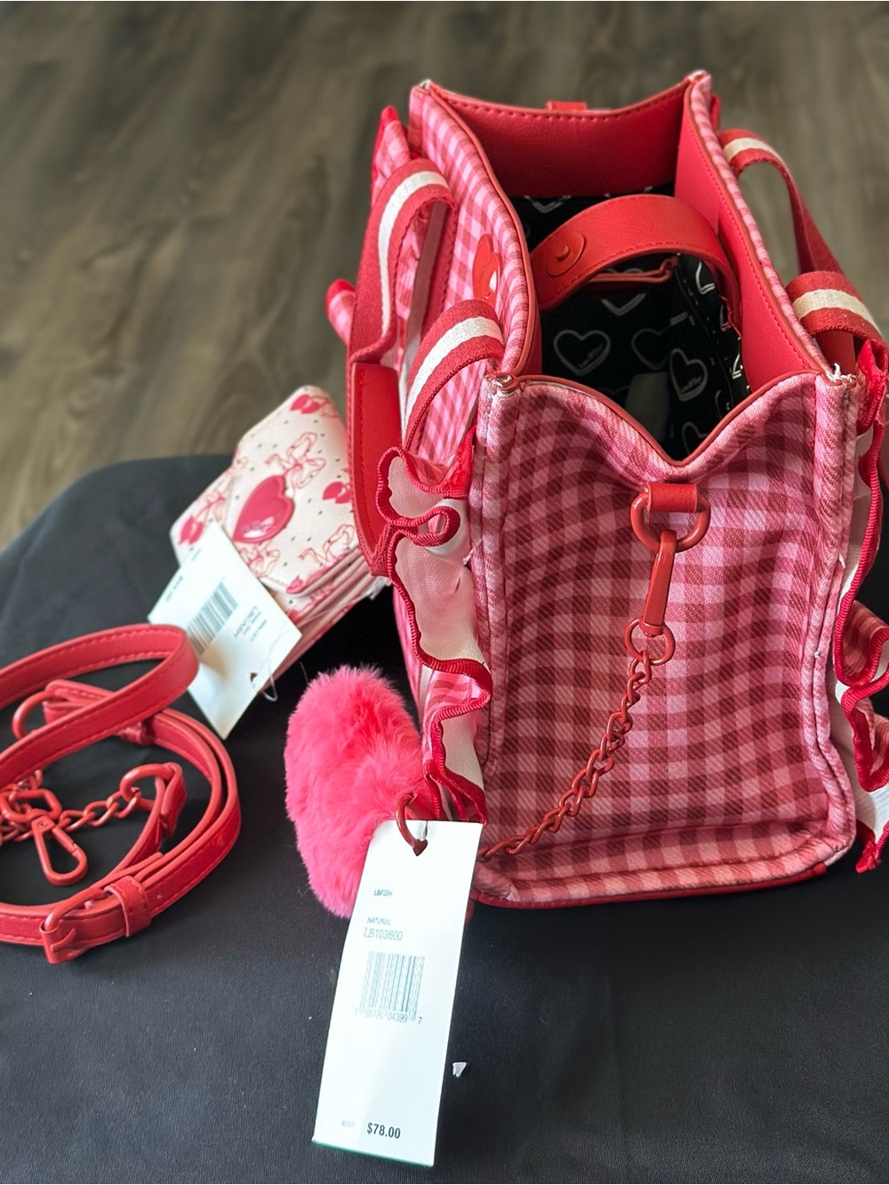 NWT Betsy Johnson Pink Gingham Heart Tote with Matching Wallet &
Crossbody Strap - Picture 7 of 9